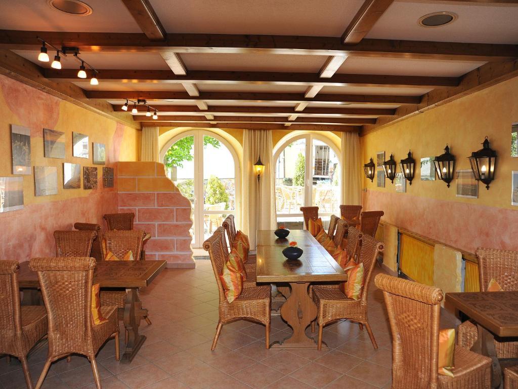 Garni Hotel Schmaus Viechtach Exterior photo